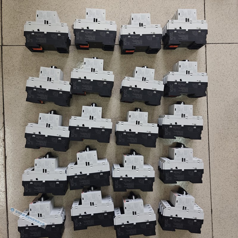 LOVATO P1MB3PC40 微型断路器